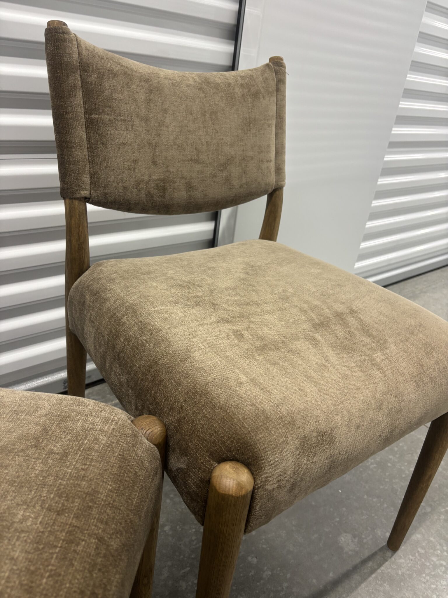 Set of 6 Four Hands Jayla Dining Chairs – Altair Mushroom + Toasted Oak
